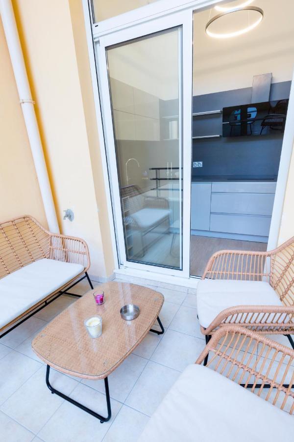 Ferienwohnung Jardin Des Muses - 2 Pieces - Parking Carre D'Or Menton Exterior foto